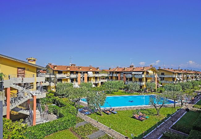 Ferienwohnung in Sirmione - Villaggio dei fiori - Viola BS-I633-RAFF1A1 