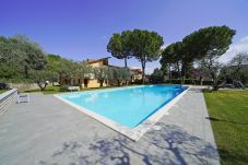 Ferienwohnung in Moniga del Garda - Olive Garden Garda - pool & view