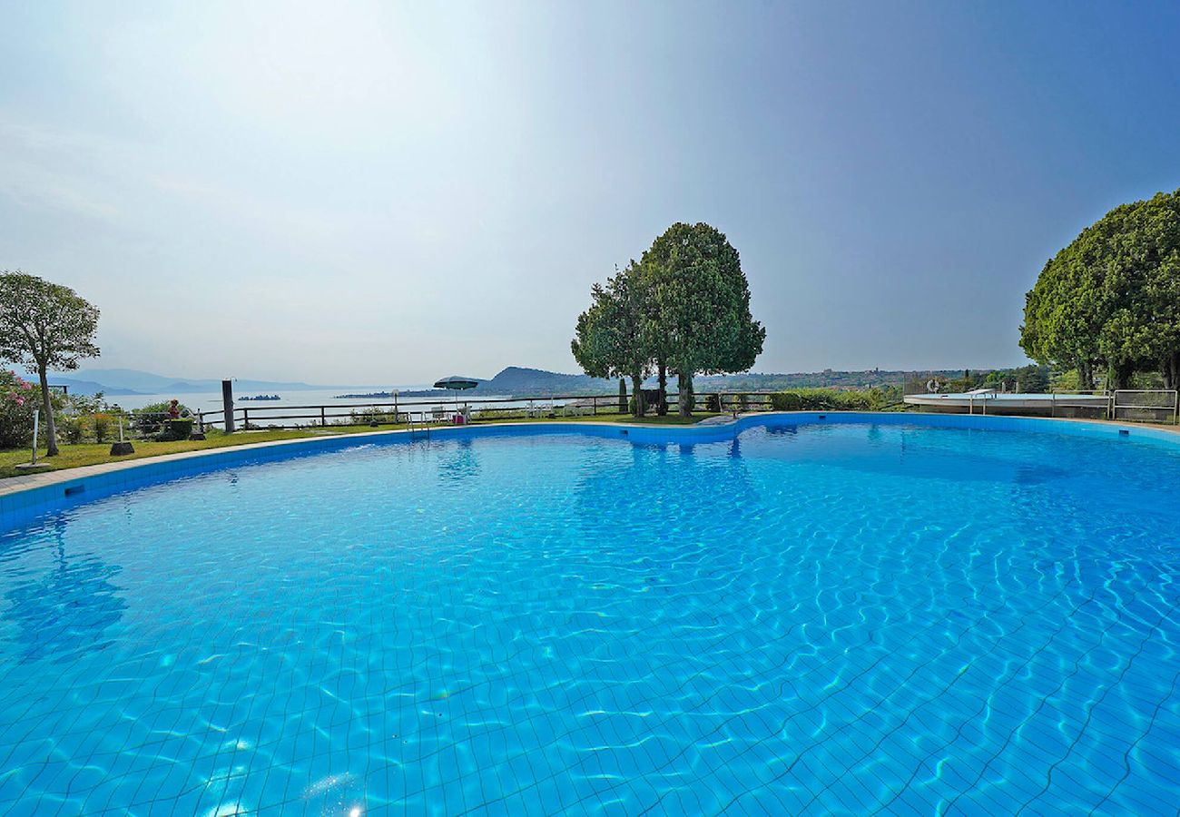 Apartment in Manerba del Garda - CRB Centro Residenziale Benaco BS-E883-CATU0AT