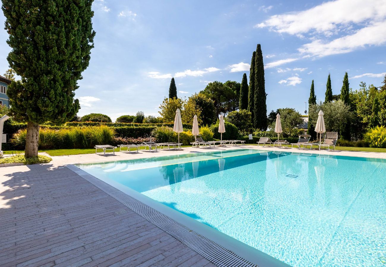 Apartment in Toscolano-Maderno - Fasanella Lillà BS-L312-UGOF135A 