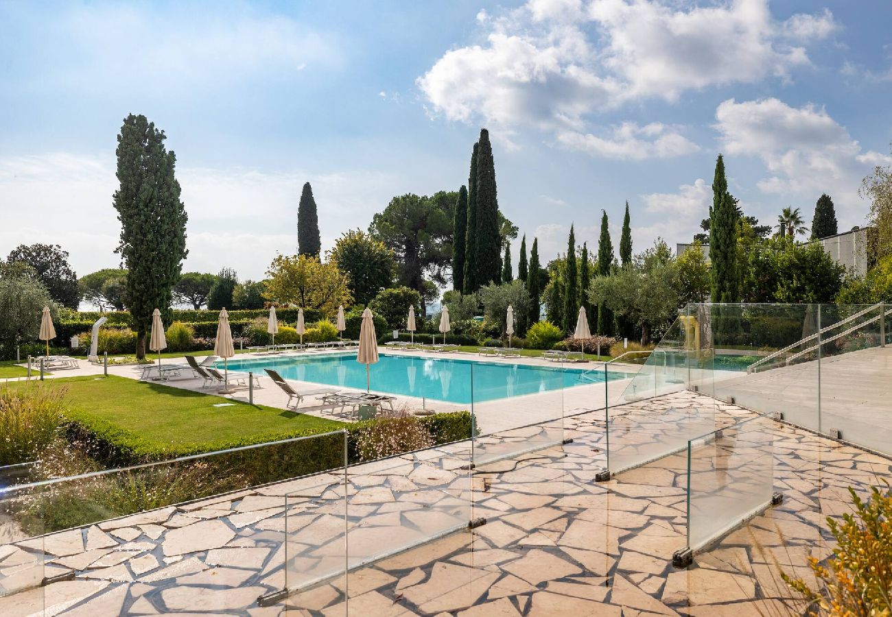 Apartment in Toscolano-Maderno - Fasanella 50 BS-L312-UGOF134A 