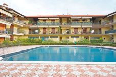 Apartment in Moniga del Garda - Apt Magenta