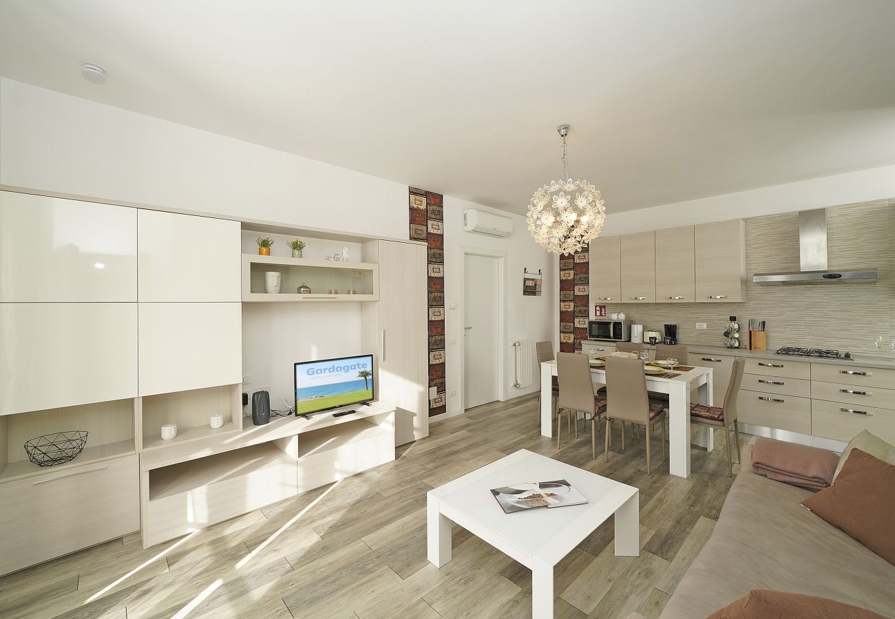 Apartment in Manerba del Garda - Casa Barbara