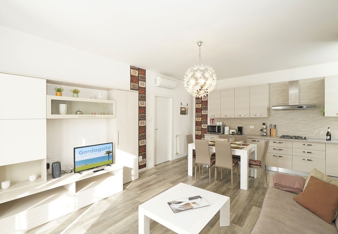 Apartment in Manerba del Garda - Casa Barbara