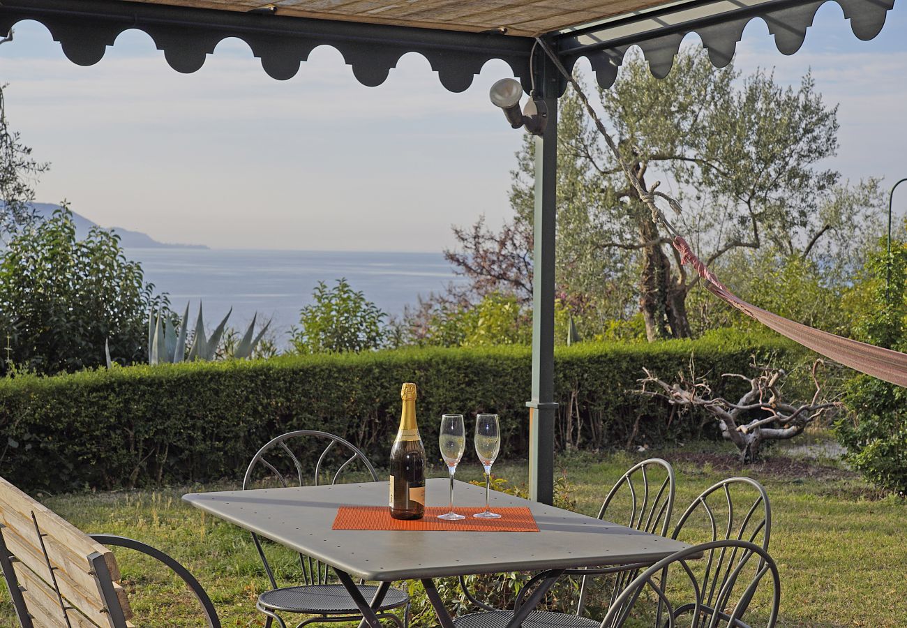 Apartment in Toscolano-Maderno - La casa Incantata
